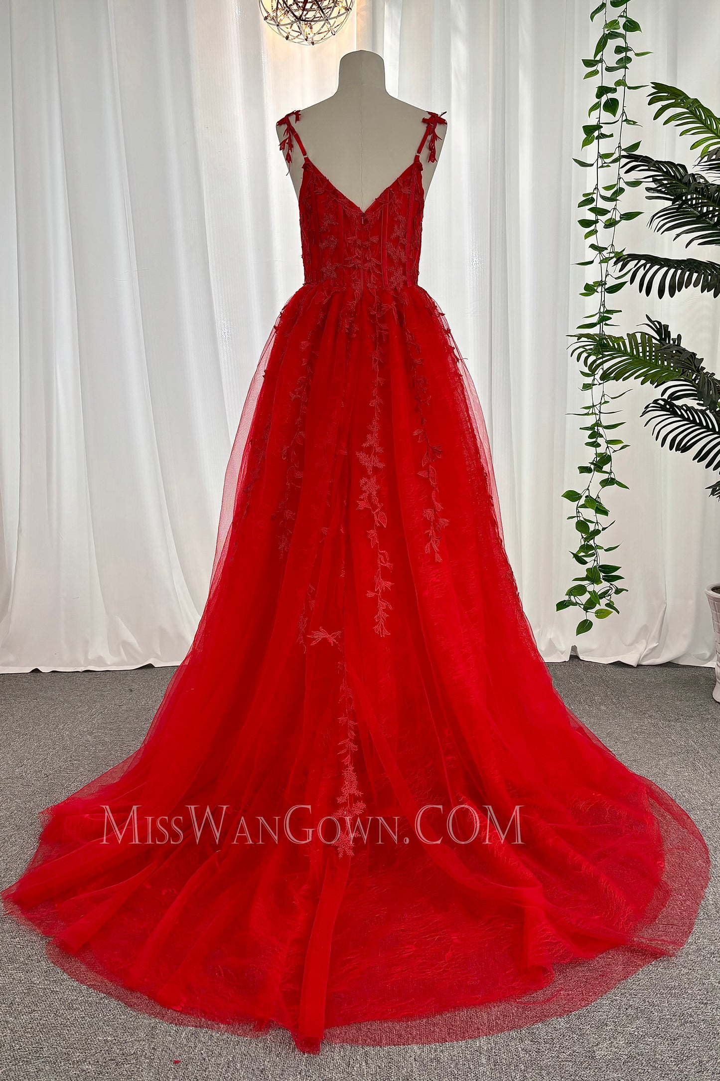 Red tulle appliqued spaghetti strap prom dresses a line sweep train high split evening dresses LF874