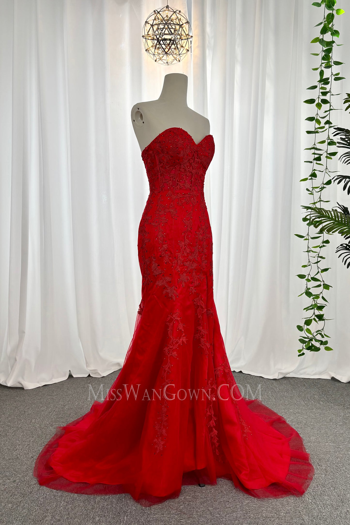 Sweetheart mermaid tulle appliqued prom dresses customized sweep train lace up evening dresses LF876