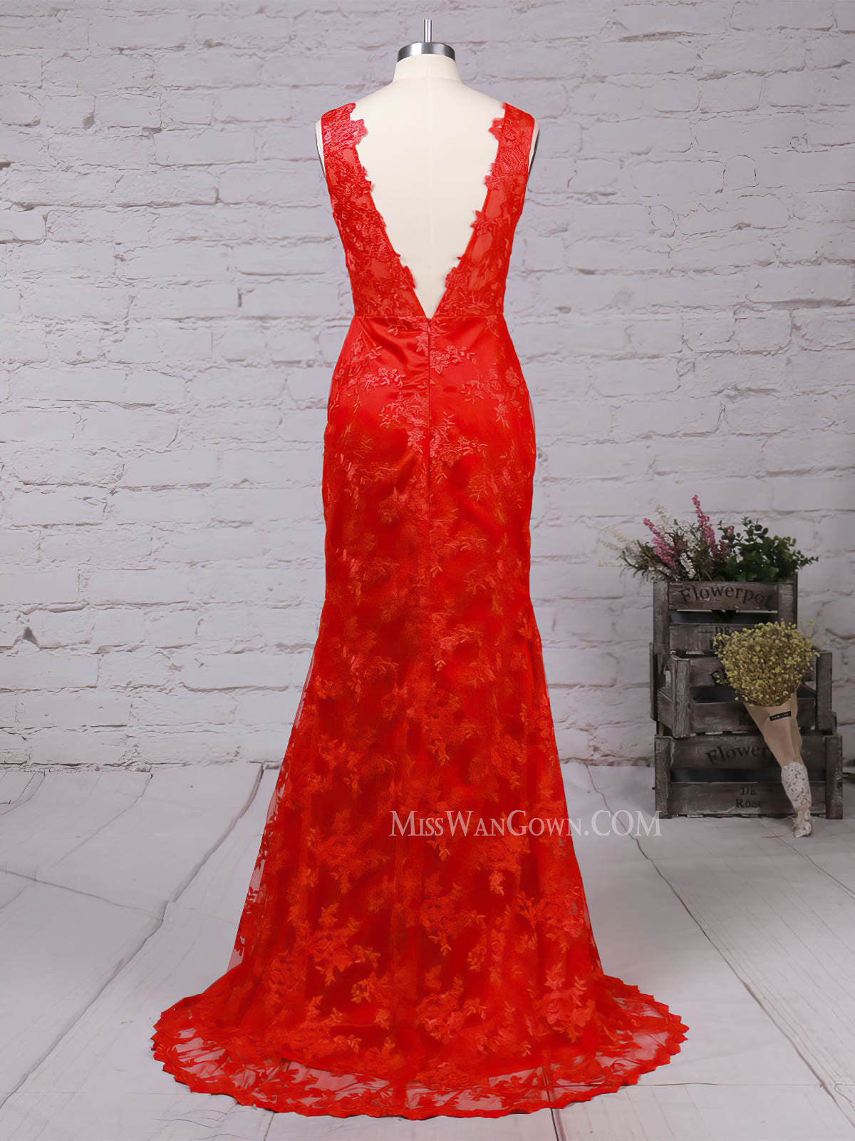 Sexy deep v neck lace prom dresses customized sweep train evening dresses LF781