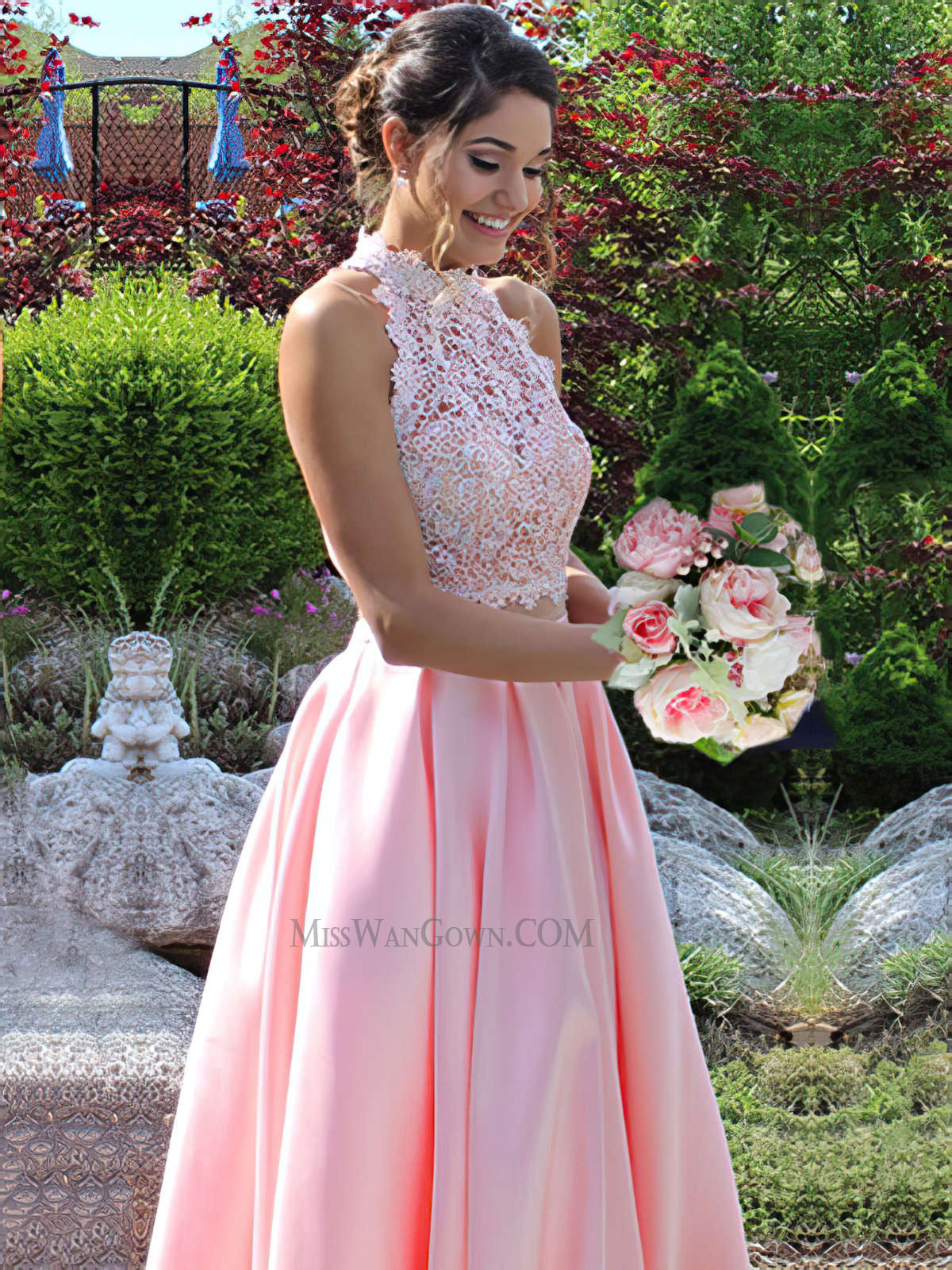 Two pieces halter satin lace beading prom dresses customized floor length evening dresses LF863