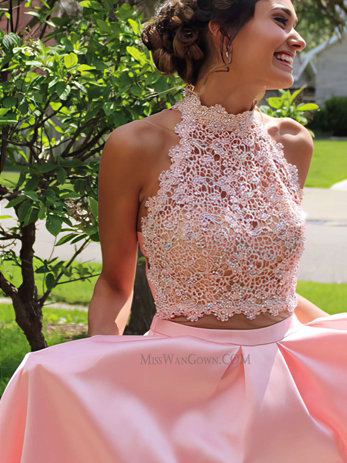 Two pieces halter satin lace beading prom dresses customized floor length evening dresses LF863