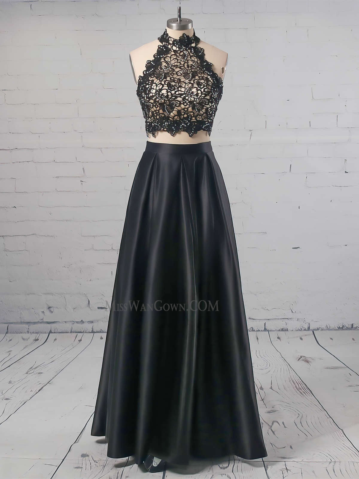 Two pieces halter satin lace beading prom dresses customized floor length evening dresses LF863