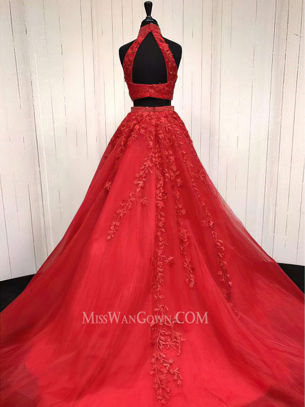 Halter tulle appliqued beading prom dresses two pieces sweep train evening dresses LF832