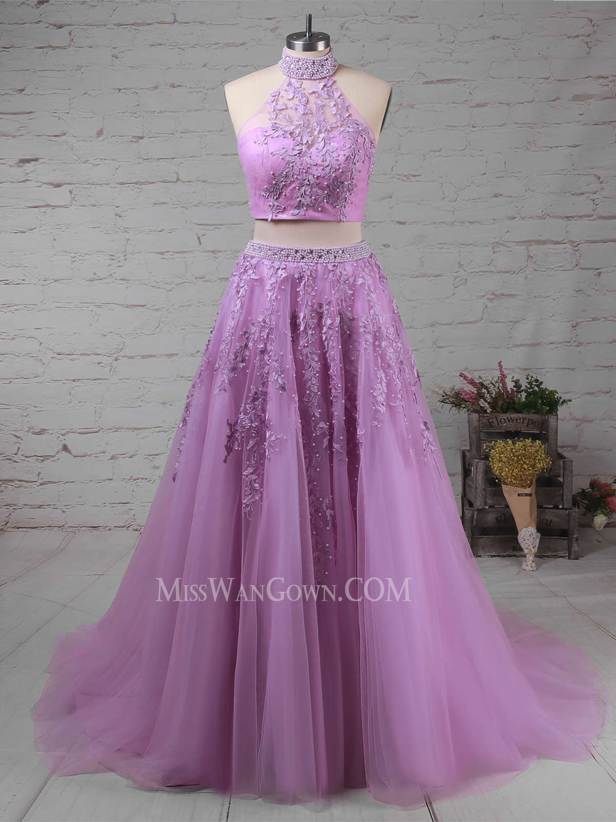 Halter tulle appliqued beading prom dresses two pieces sweep train evening dresses LF832