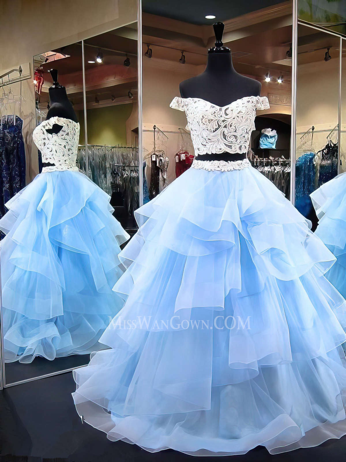 Off shoulder lace tulle ball gowns customized two pieces prom dresses LF827