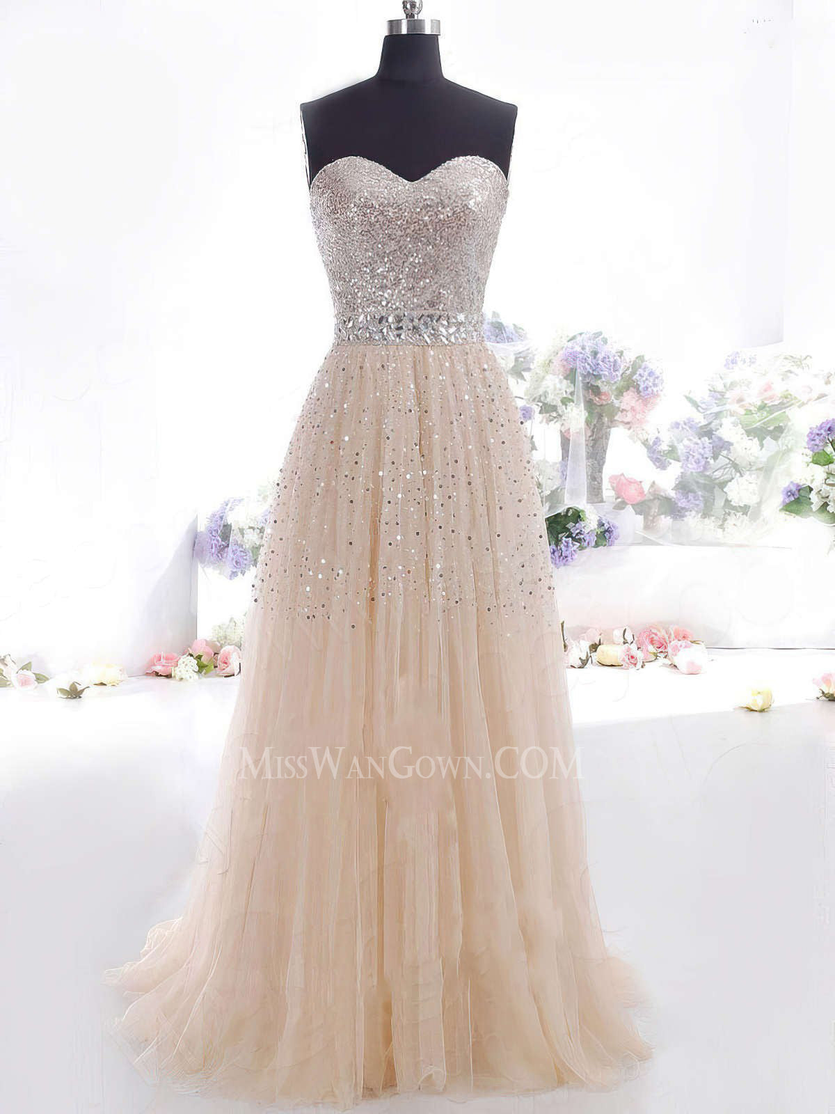 Sweetheart tulle sequins beading prom dresses customized sweep train evening dresses LF821