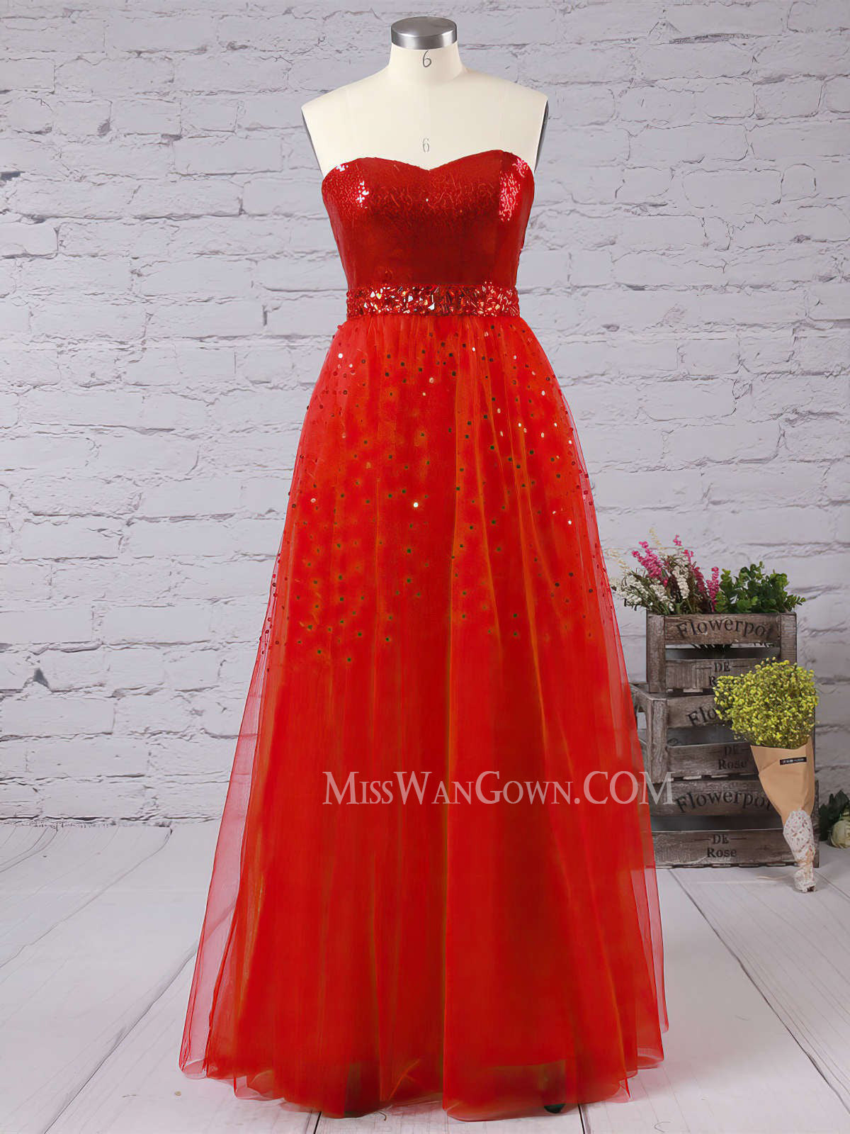 Sweetheart tulle sequins beading prom dresses customized sweep train evening dresses LF821