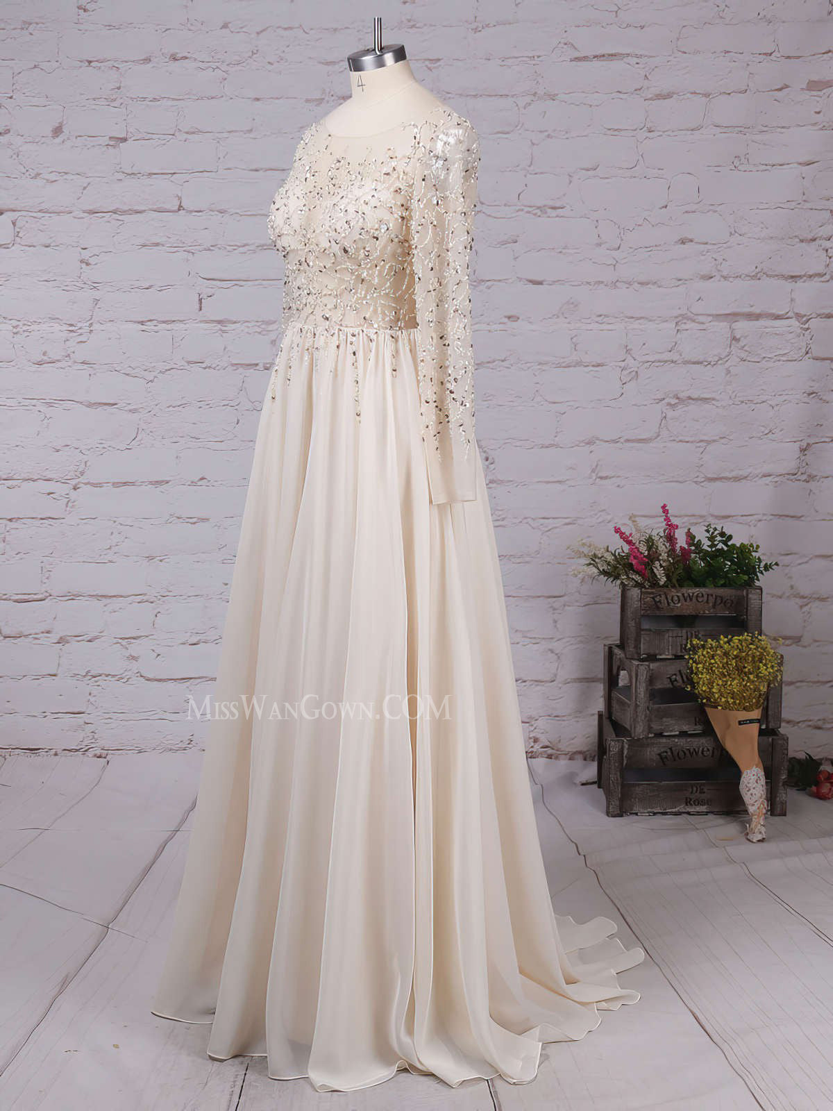 Long sleeves round neck handmade beading sequins prom dresses a line sweep train evening dresses LF820